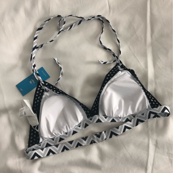 CUPSHE Crochet Chevron Bikini Top Black White Large - Picture 3 of 5